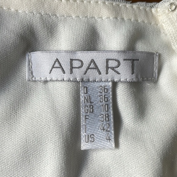 Summer white dress with rose design - Picture 3 of 3